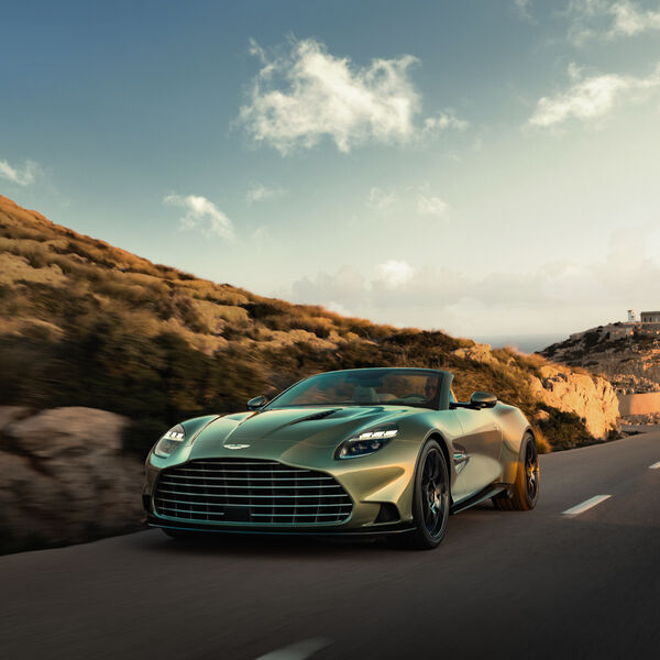 Aston Martin Vanquish Volante - Mit Flex